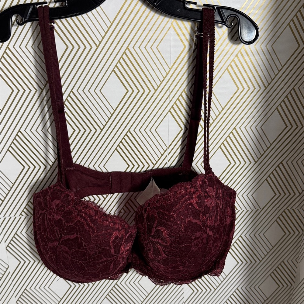 PINK Victoria's Secret bra Date push up bra size 36 D Lace Bra - Deep Red